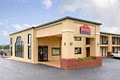 Econo Lodge Inn & Suites image 3