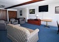 Econo Lodge Inn & Suites image 8