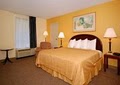 Econo Lodge  Inn & Suites image 9