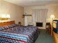 Econo Lodge Inn & Suites image 10