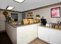 Econo Lodge image 2