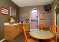 Econo Lodge image 2