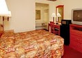 Econo Lodge image 3
