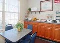 Econo Lodge image 6