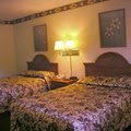 Econo Lodge image 7