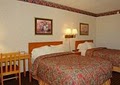 Econo Lodge image 9
