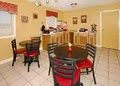 Econo Lodge image 9