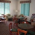Econo Lodge image 9