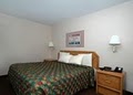 Econo Lodge image 10