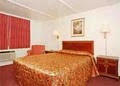 Econo Lodge image 10