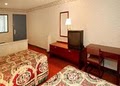 Econo Lodge image 1