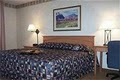 Hampton Inn & Suites Pueblo-Southgate image 3