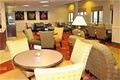 Holiday Inn Express & Suites Bradley Airport image 8