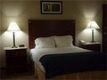 Holiday Inn Express & Suites image 3