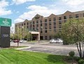 Holiday Inn Hotel & Suites Bolingbrook image 1