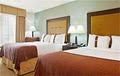 Holiday Inn & Suites image 2