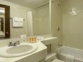 Howard Johnson Inn image 5
