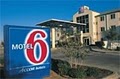 Motel 6 Topeka logo