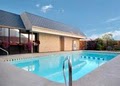 Quality Inn image 9