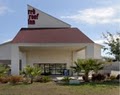 Red Roof Inn image 7