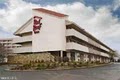 Red Roof Inn image 7