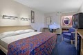 Red Roof Inn image 10