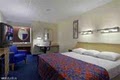 Red Roof Inn image 1
