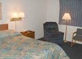 Super 8 Grand Forks image 5