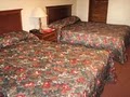 Yankee Village Motel image 3
