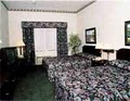 Airport Inn & Suites image 2