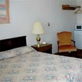Colonial Inn Dyersville image 3