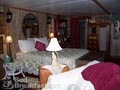 Country Charm Bed and Breakfast image 8