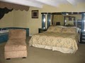 Days Inn image 2
