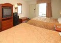 Econo Lodge  Inn & Suites image 2