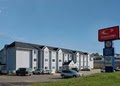 Econo Lodge Inn & Suites image 3