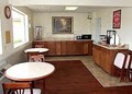 Econo Lodge  Inn & Suites image 8