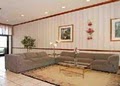 Econo Lodge Inn & Suites image 9