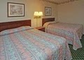 Econo Lodge image 4