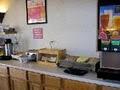 Econo Lodge image 4