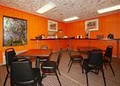 Econo Lodge image 4