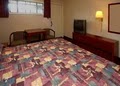 Econo Lodge image 4