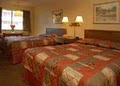 Econo Lodge image 4