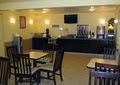 Econo Lodge image 4