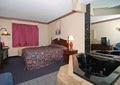 Econo Lodge image 4