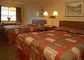 Econo Lodge image 6