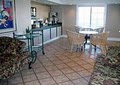 Econo Lodge image 6