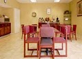 Econo Lodge image 7