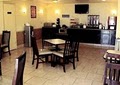 Econo Lodge image 7