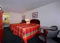 Econo Lodge image 8