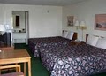 Econo Lodge image 10